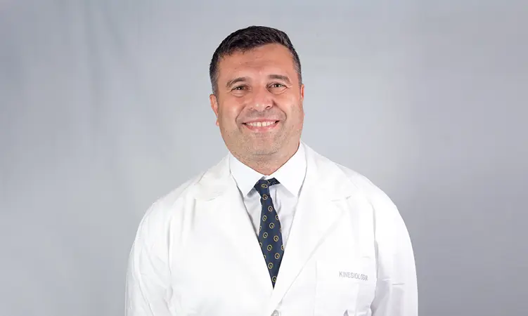 Martín Managó, Jefe de Kinesiología de Grupo Oroño, referente internacional en recuperación respiratoria de pacientes con coronavirus